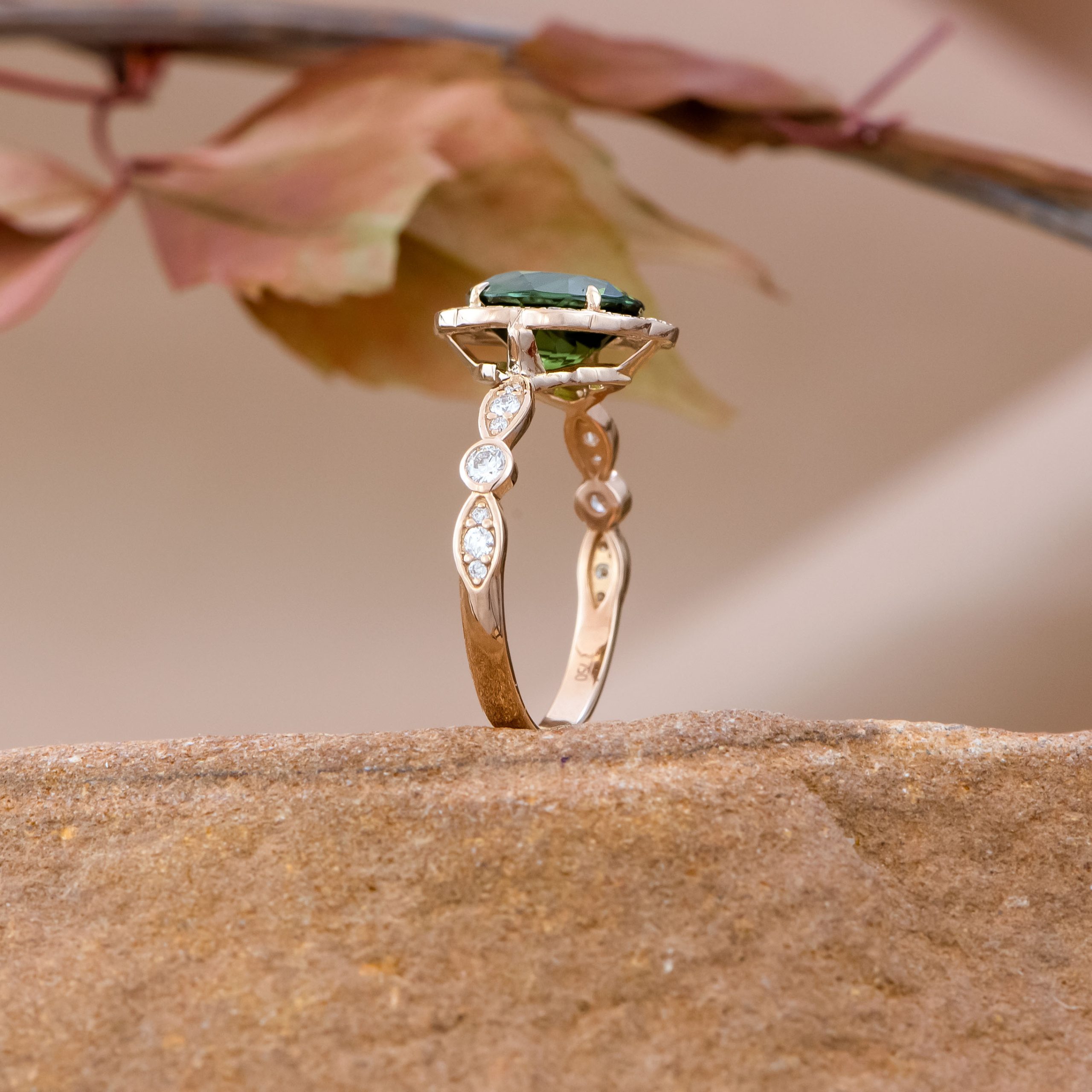 Or rose, Tourmaline verte, Diamants – Image 2
