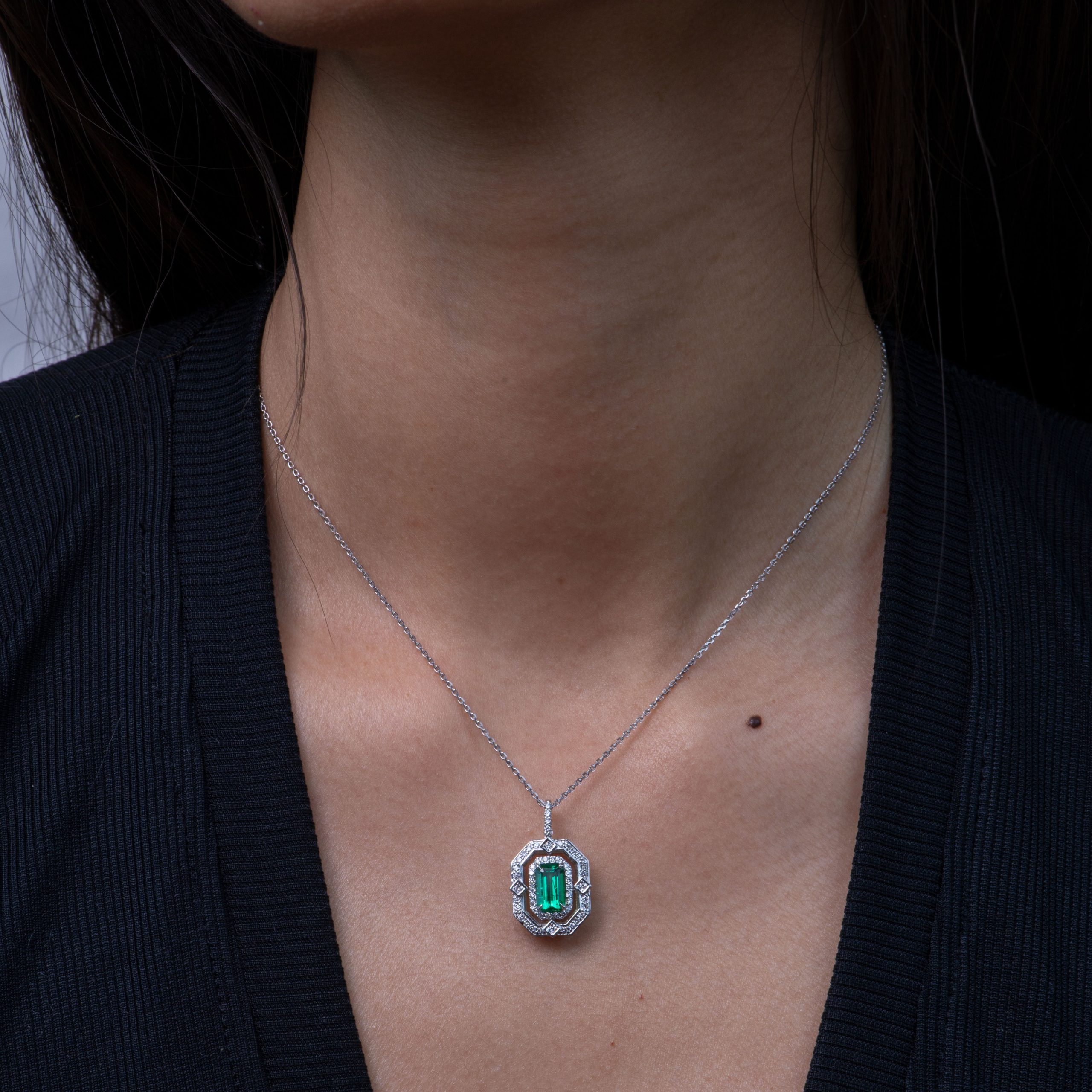 Or blanc, Émeraude, Diamants – Image 2
