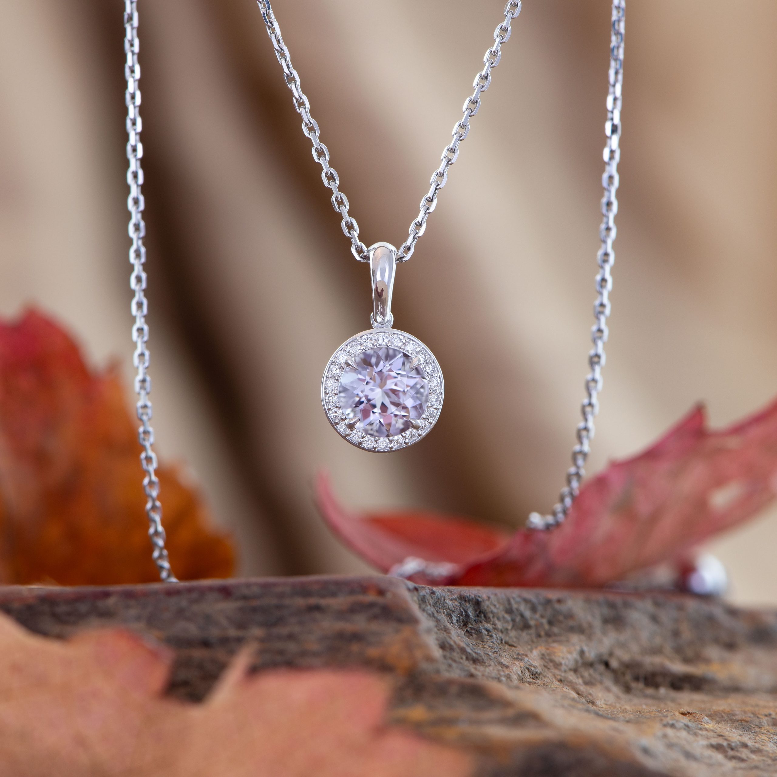Or blanc, Morganite, Diamants