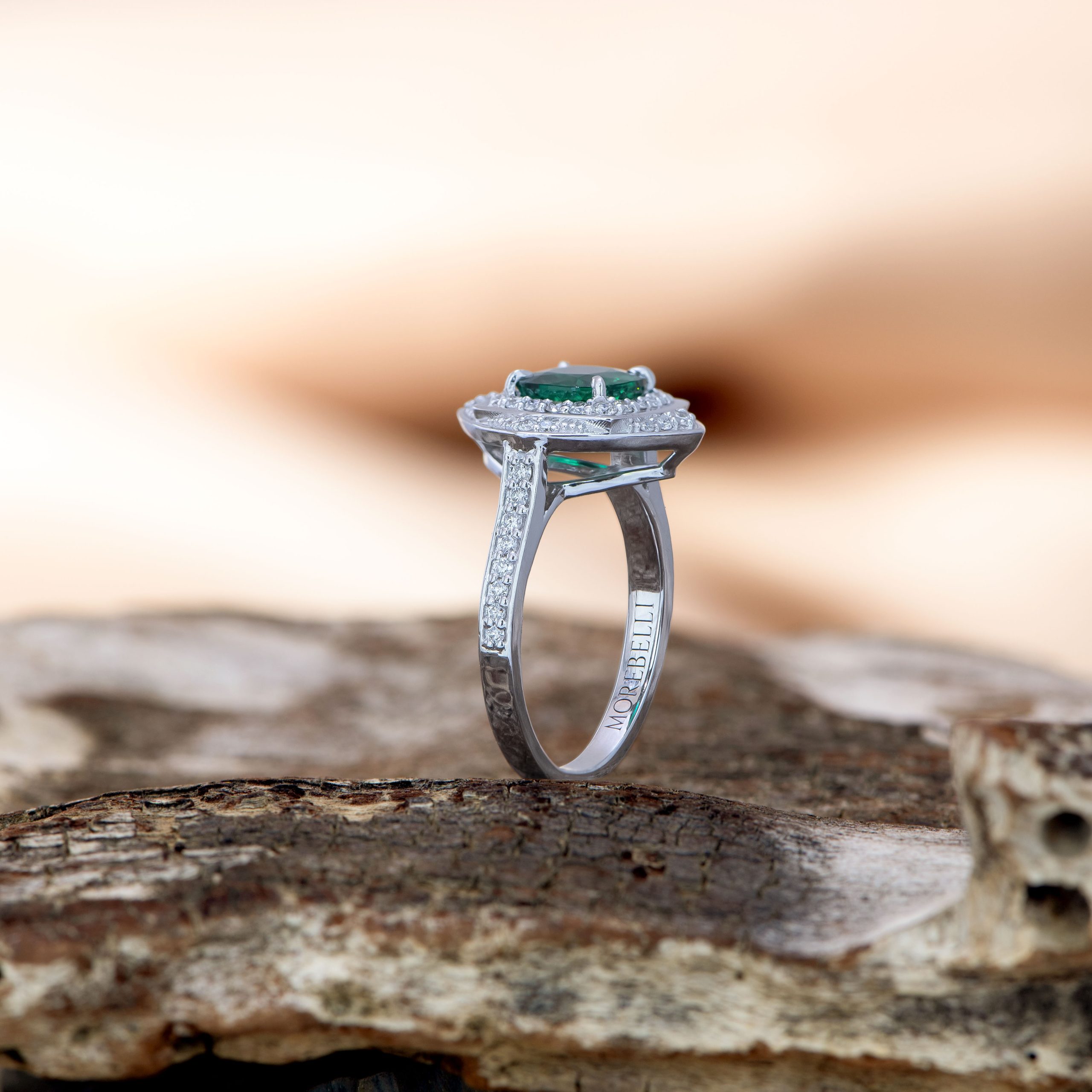 Or blanc, Émeraude, Diamants – Image 2