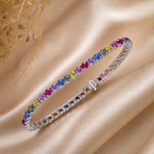 Or blanc, Saphirs multicolores, Rubis