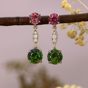 Or rose, Tourmalines, Rhodolites, Diamants