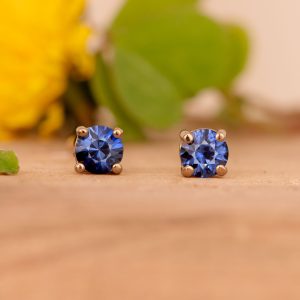 Or jaune, Saphirs bleus