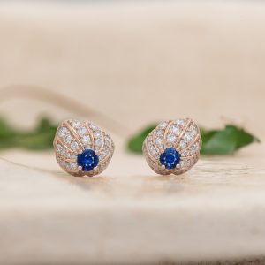 Or rose, Saphirs bleus, Diamants